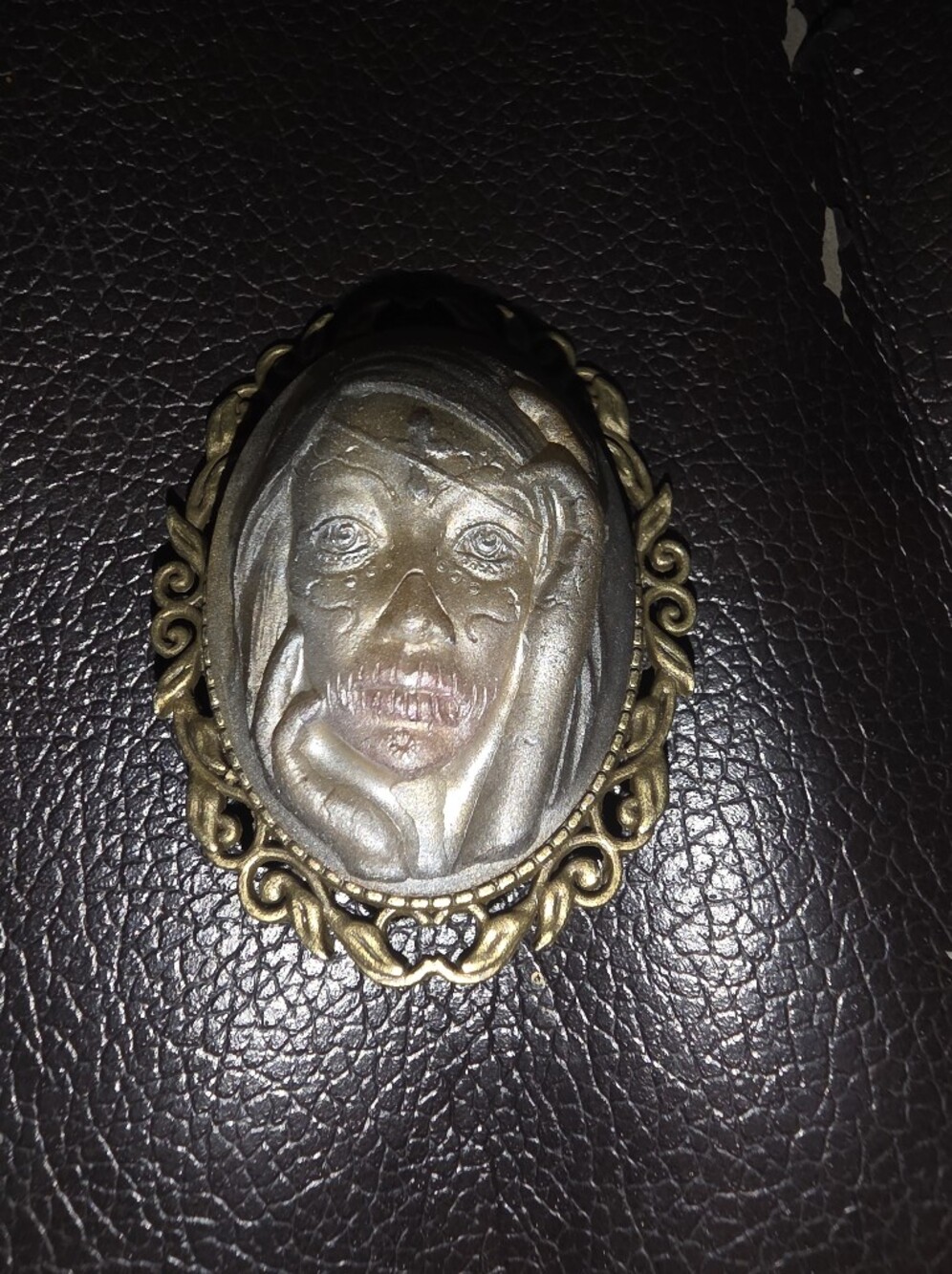 Very Gothic Ladies Head Resin Cameo W Stitched Lips & Cross On Forehead Brooch